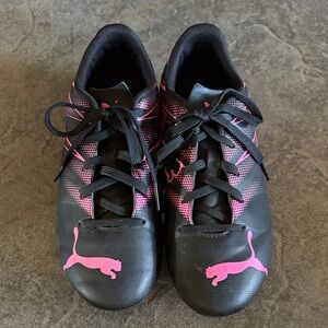 Puma Kids Black/Pink Soccer Cleats